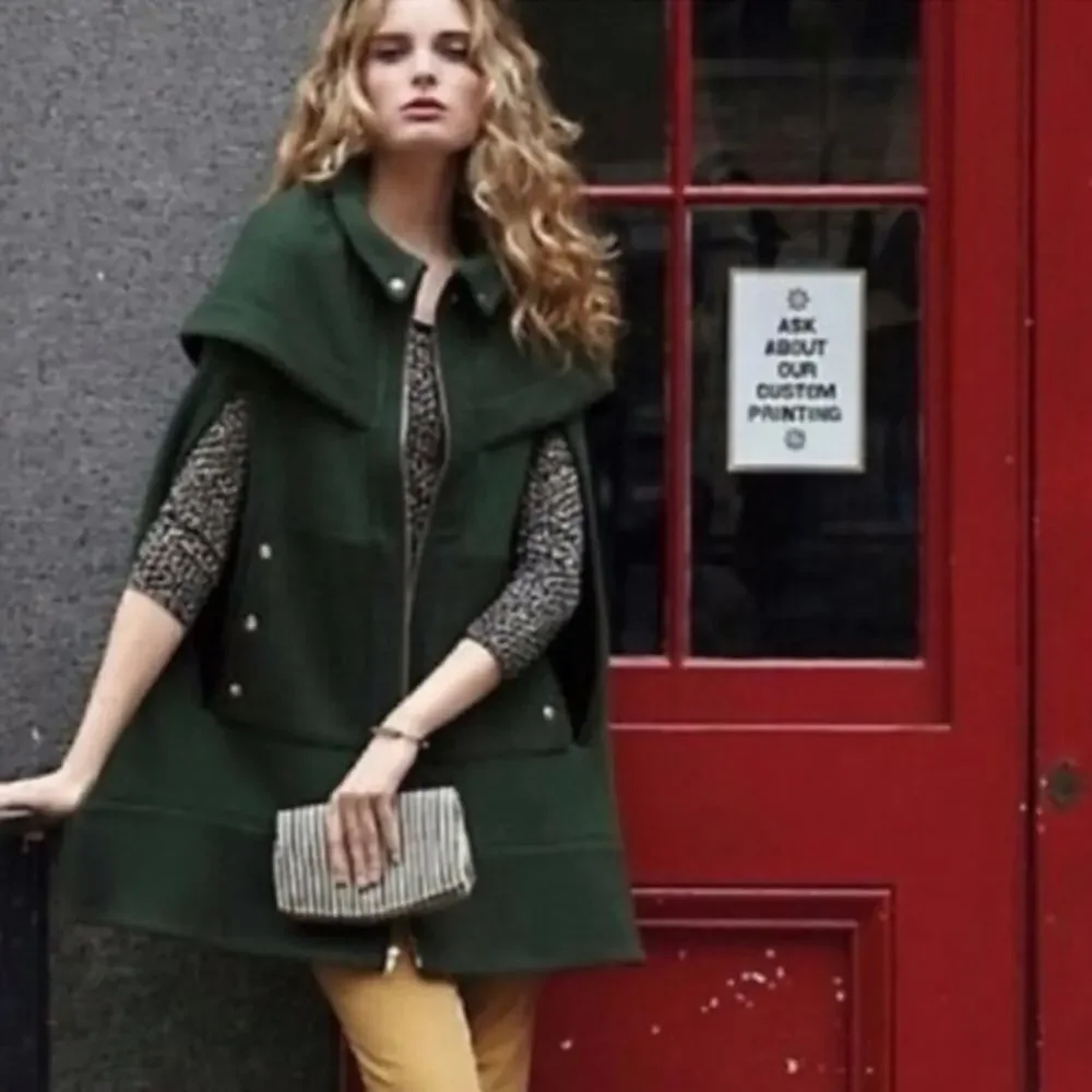 ANTHROPOLOGIE Madchen Fatigue Finery Cape Jacket Size SMALL Wool Blend GREEN - Picture 1 of 9